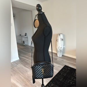 Medium Lou Monogramme Bag